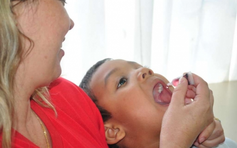Campanha Nacional de Vacinação contra Poliomielite começa dia 8