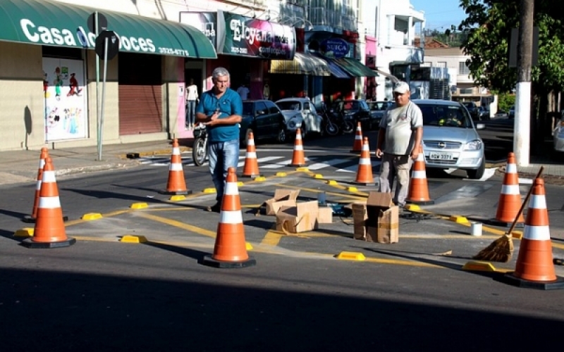 Prefeitura faz melhorias no trânsito de Jacarezinho