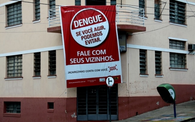 Todos contra a Dengue - Combate não pode parar