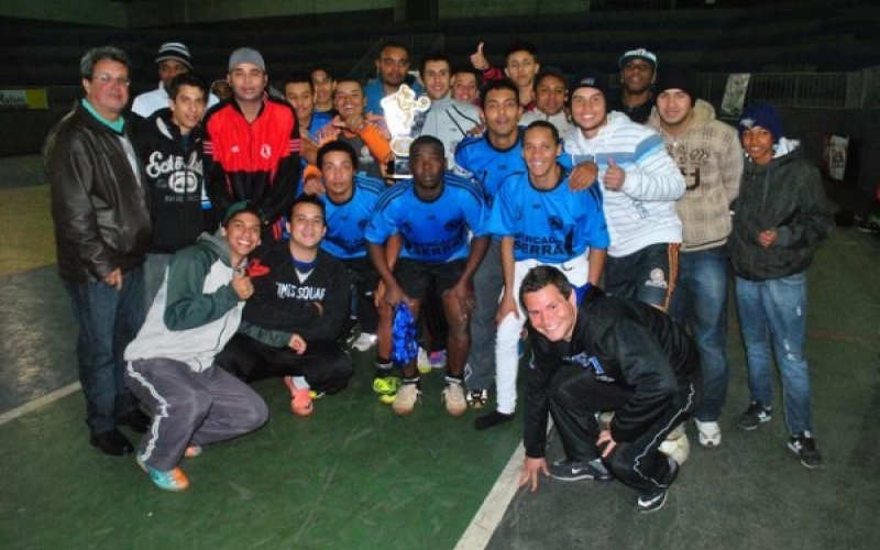 Manganão é campeão do 1º Campeonato de Futsal de Férias professor Tonhão