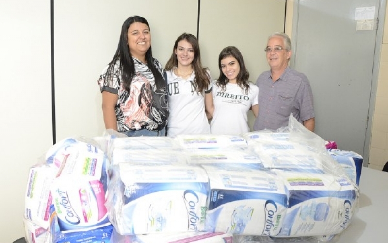 Curso de Direito realiza doação de fraldas para Assistência Social de Jacarezinho