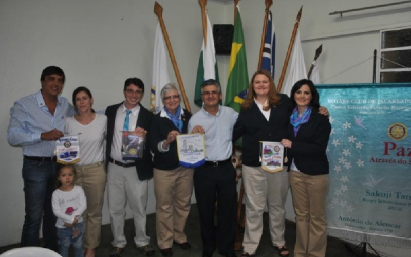 Americanos realizam intercâmbio no Paraná e visitam Jacarezinho
