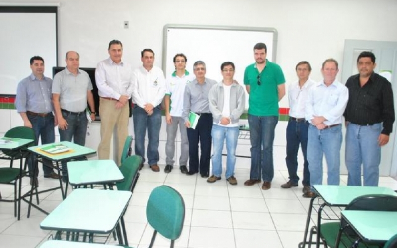 Lupion anuncia curso “Técnico em Cafeicultura” em Jacarezinho 