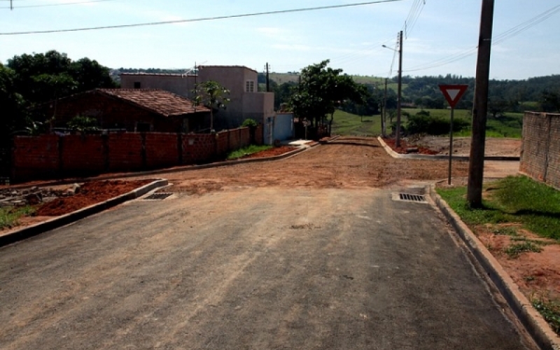 Adiada inauguração do asfalto do Jardim São Luiz II