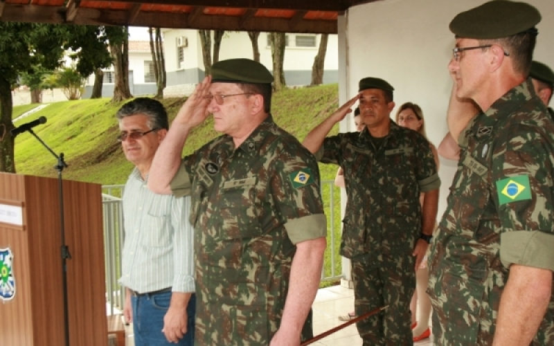 General faz visita e inspeção em Tiro de Gerra