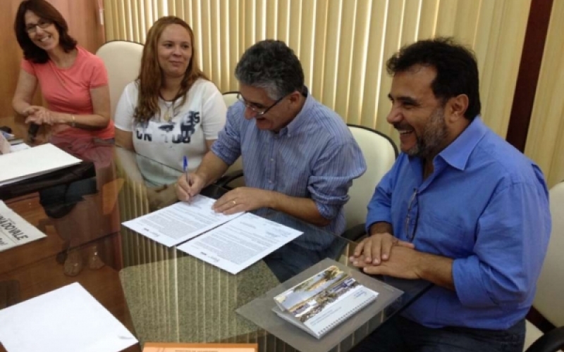 Prefeitura e Sesc firmam convenio do projeto “Futuro Integral”
