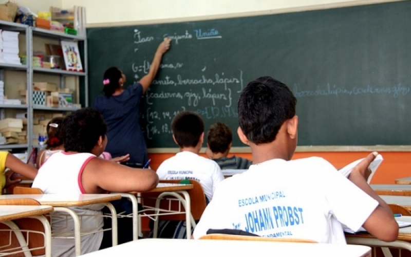 Prefeitura de Jacarezinho convoca mais 70 professores