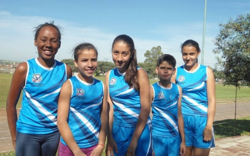 Atletismo de Jacarezinho classifica dois para fase final dos Jogos Escolares do Paraná