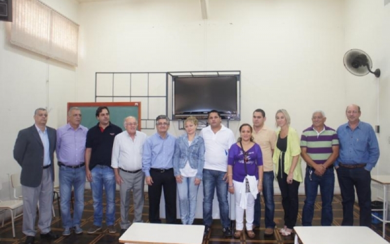 Jacarezinho recebe quatro médicos cubanos de Programa Federal