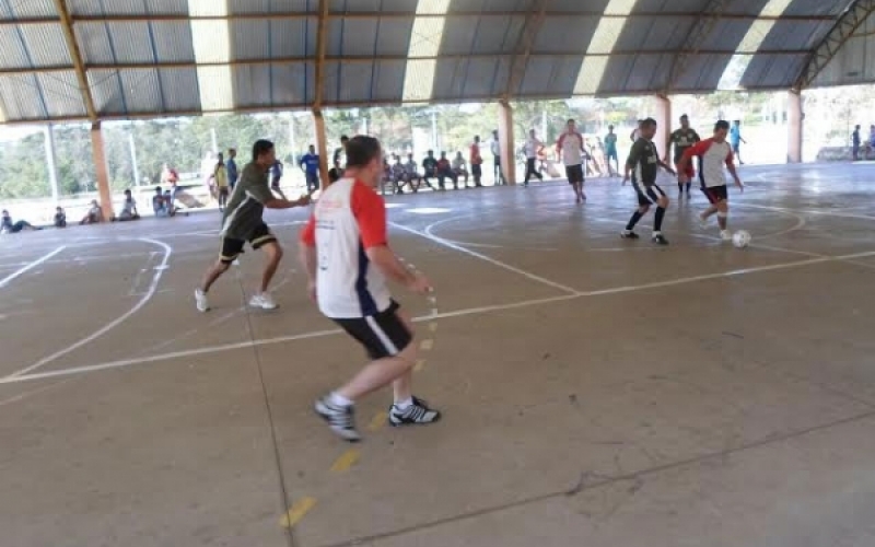 Complexo Educacional Raphael Fagá realiza 1º Campeonato de Futsal em comemoração ao Dia dos Pais