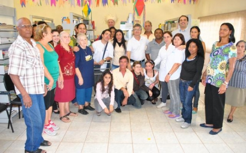 Biblioteca cidadã realiza comemoração junina em Jacarezinho
