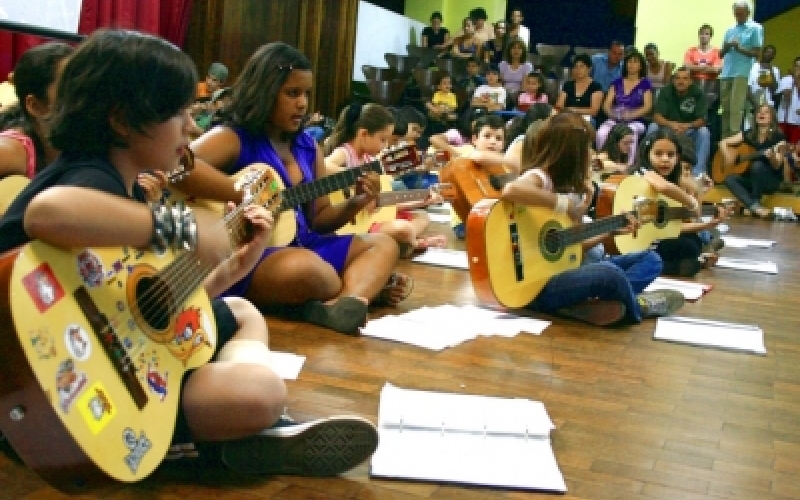 Oficinas Permanentes encerram aulas de violão