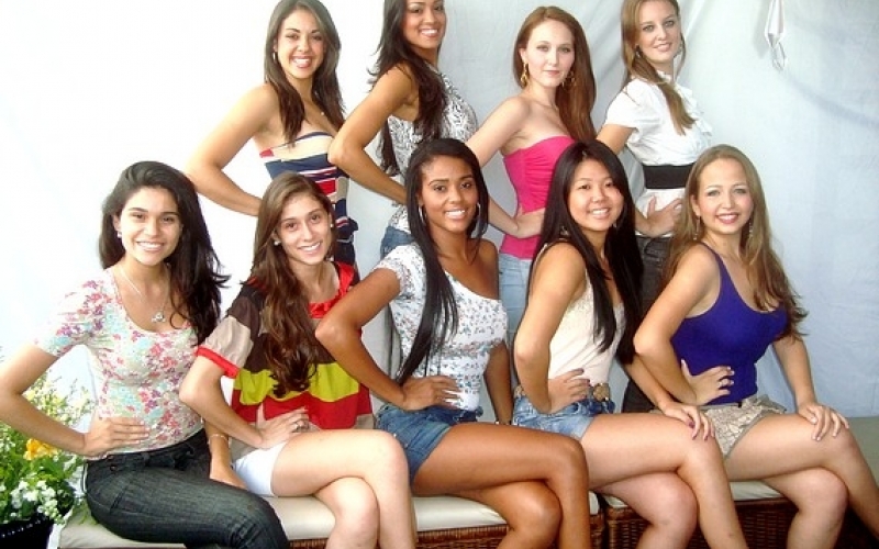 Conheça as candidatas à Miss Jacarezinho 2012