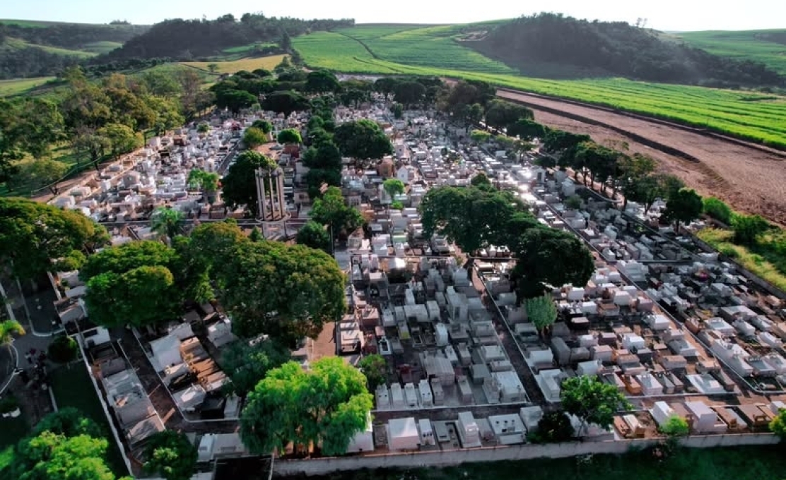 Cemitério Municipal recebe melhorias e revitalização em Jacarezinho