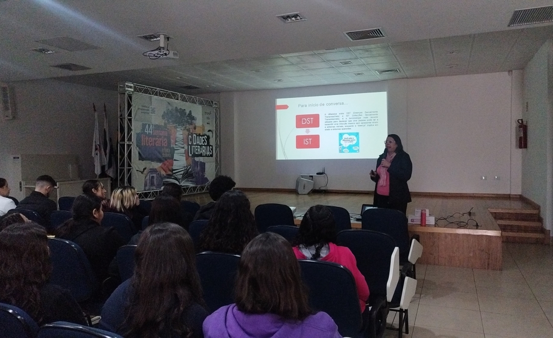 Conscientização e prevenção: Saúde promove palestra sobre IST’s com alunos do Ensino Médio do colégio Sesc 