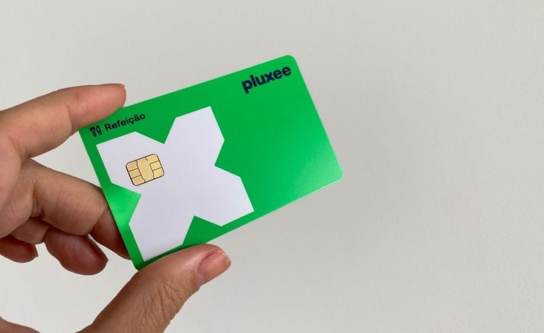 PLUXEE é a empresa escolhida pelos servidores para administrar o cartão alimentação em Jacarezinho