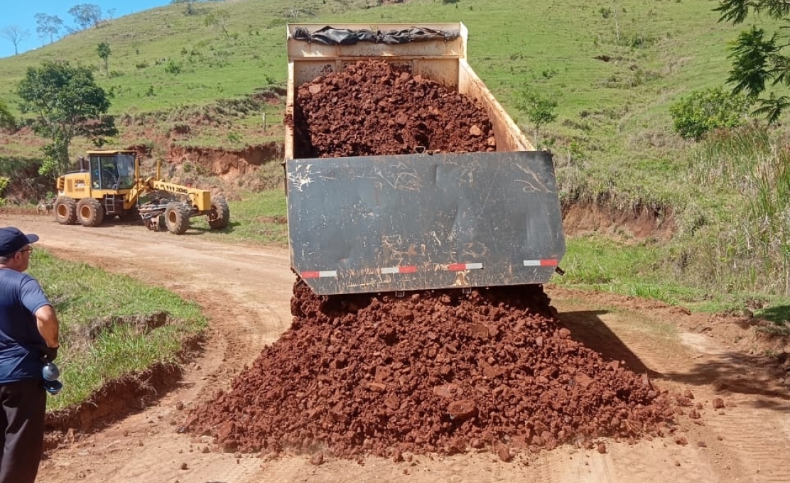 Ação de conservação na estrada Pedra Rajada!