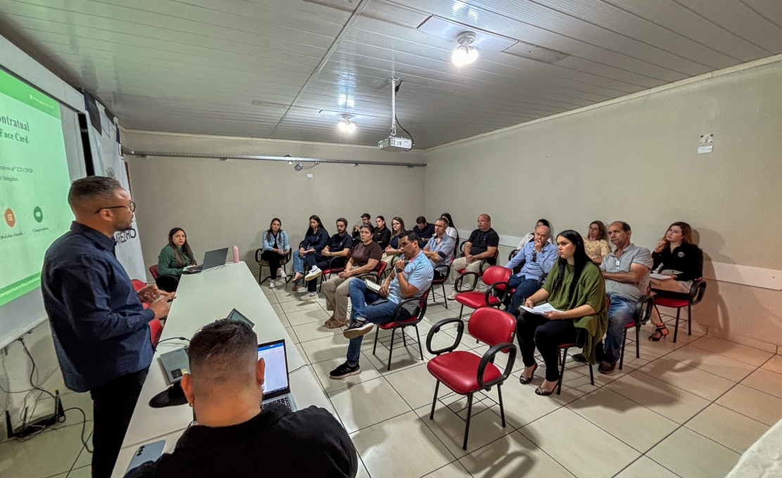 Prefeitura promove audiência para novo credenciamento do Vale-Alimentação