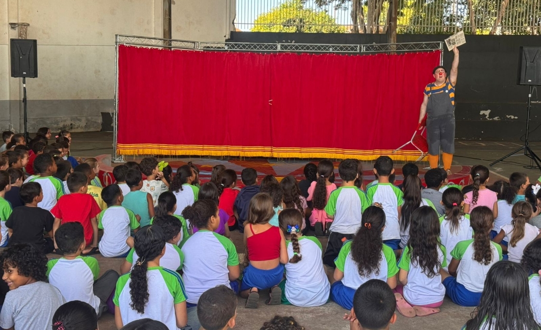 XXI EnCena chega às escolas municipais de Jacarezinho