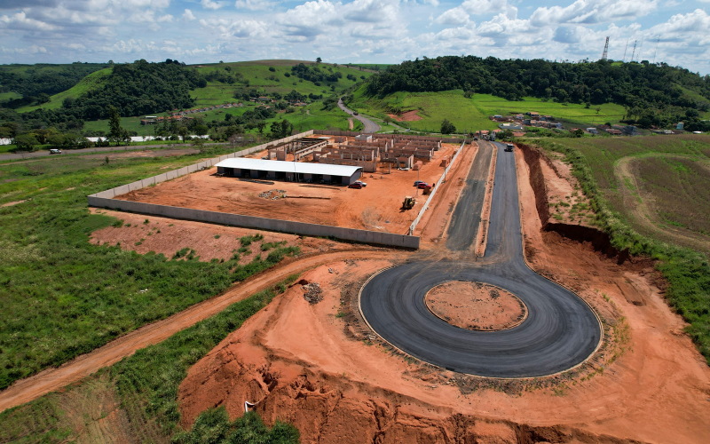 Jacarezinho completa 124 anos com mais de R$ 50 milhões de obras em execução 