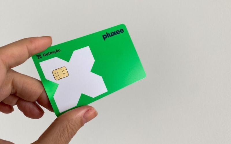 PLUXEE é a empresa escolhida pelos servidores para administrar o cartão alimentação em Jacarezinho