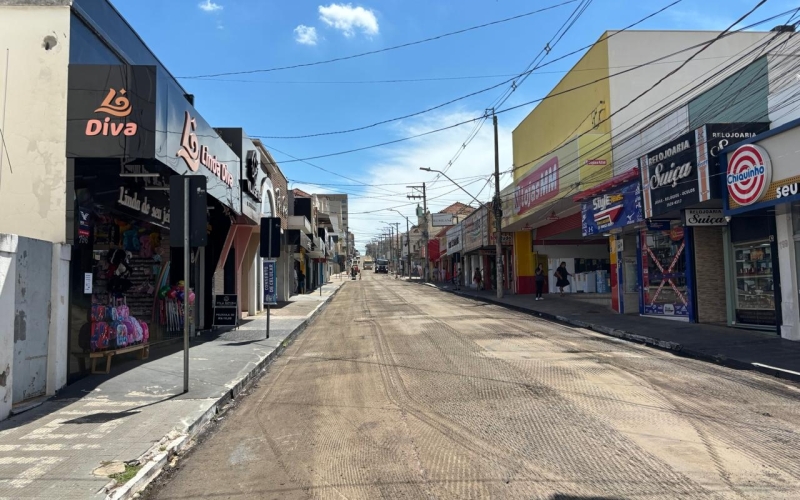 Inicio das obras de recape asfaltico na Rua Paraná!