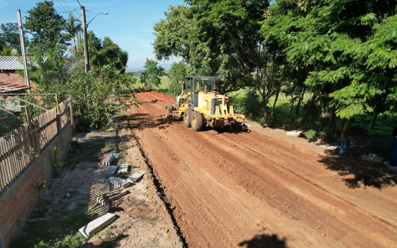 Jacarezinho acelera o progresso com início da pavimentação da Vila Rural 