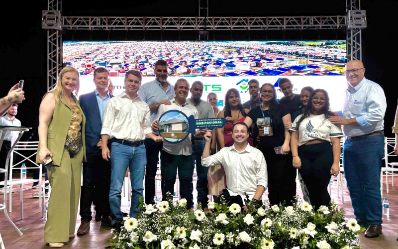 Palhares libera construção de 364 casas e garante mil unidades nos próximos 4 anos 